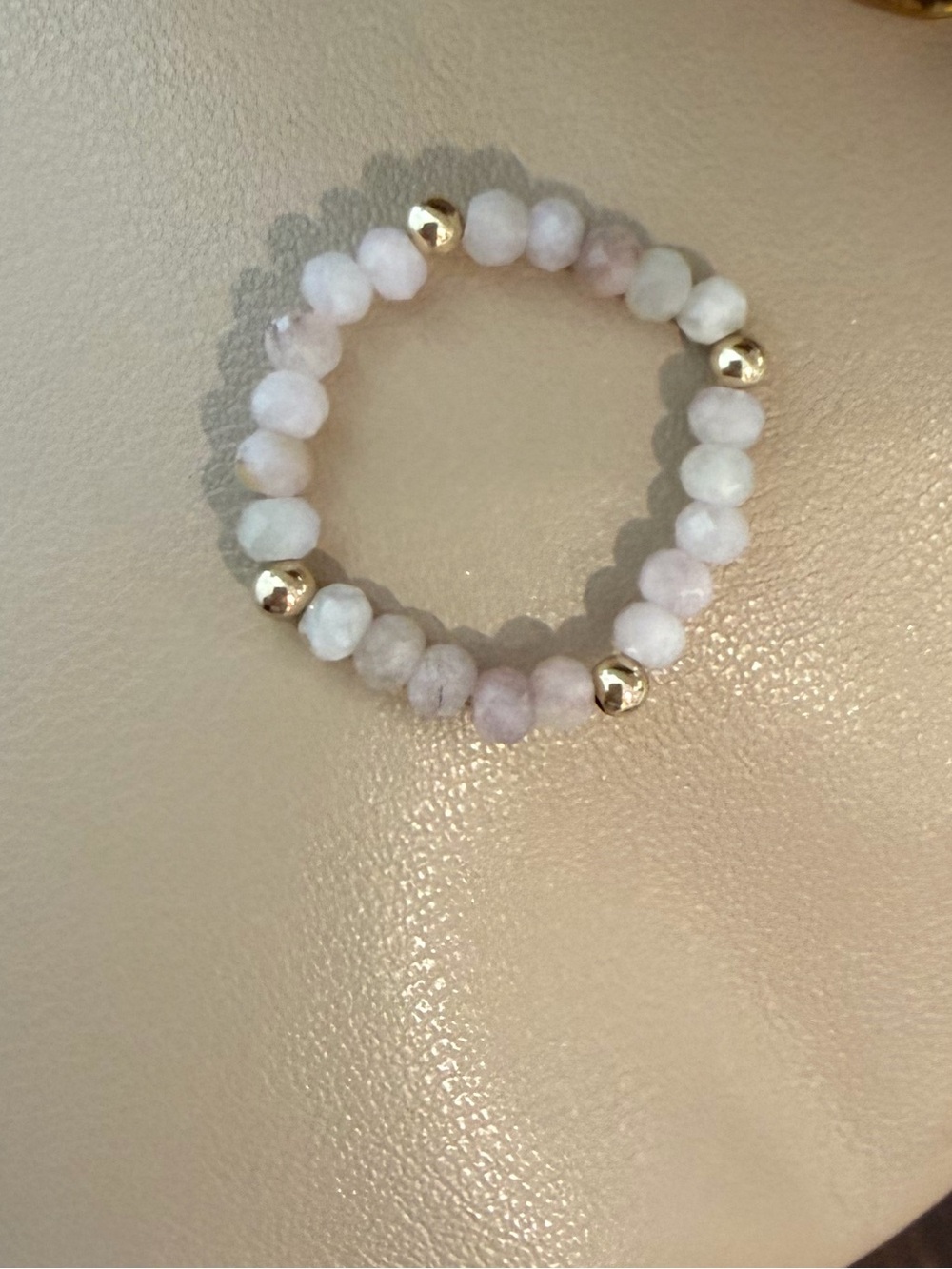 Delicate Pink and White Beaded Stretch Bracelet with Gold Accents